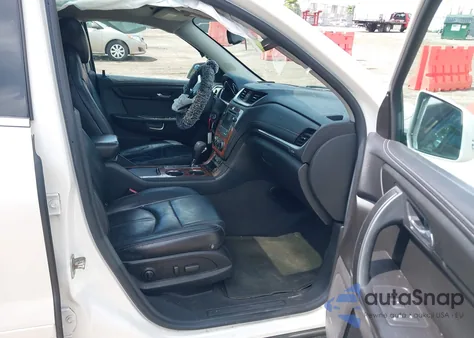 2013 Chevrolet Traverse 2Lt z USA, uszkodzony, nr VIN 1GNKVJKD2DJ196448